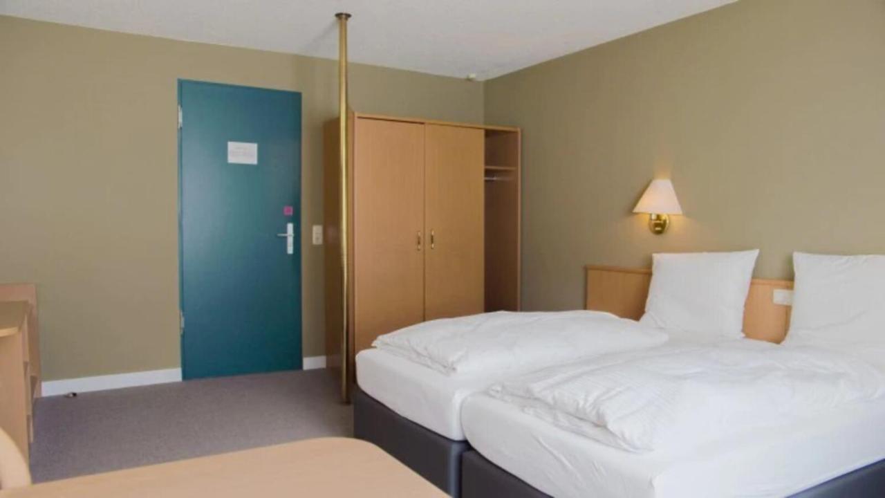 Hotel Bitburg Bagian luar foto