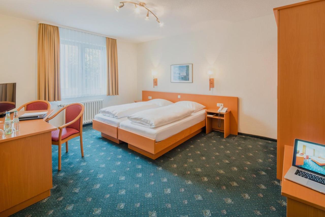Hotel Bitburg Bagian luar foto
